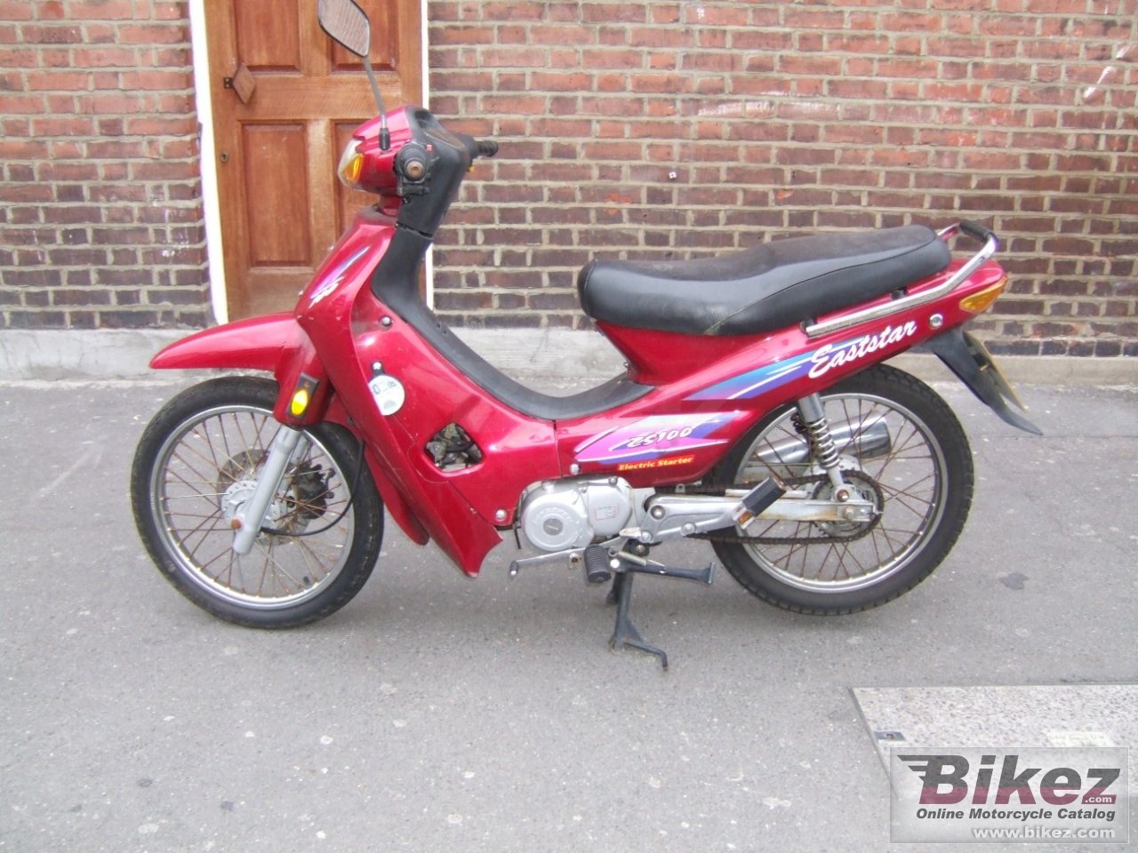 Big nymous user. zs 125-ii picture and wallpaper from Bikez.com